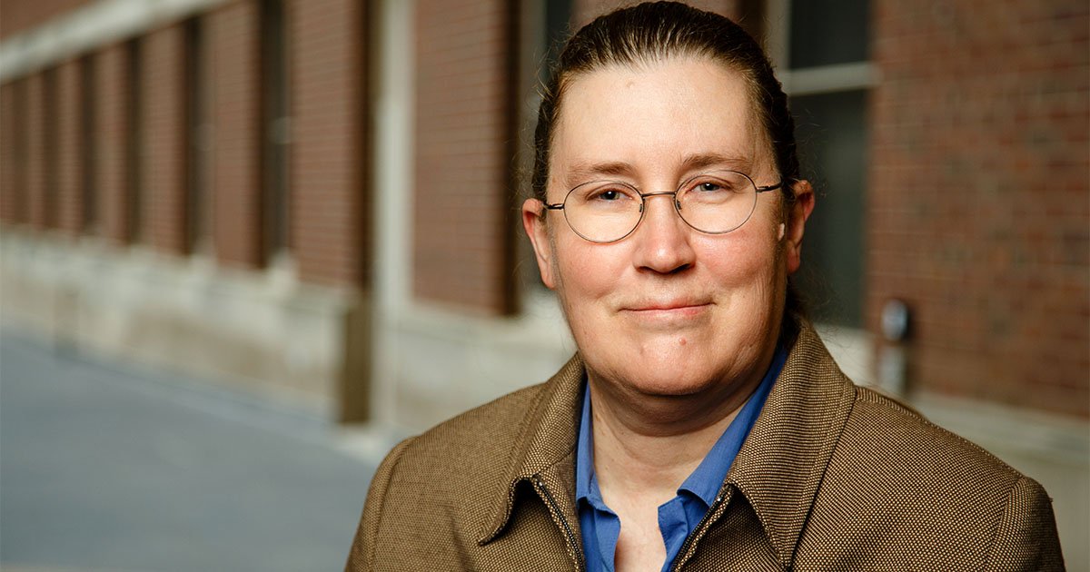 Headshot of Ann Brearley